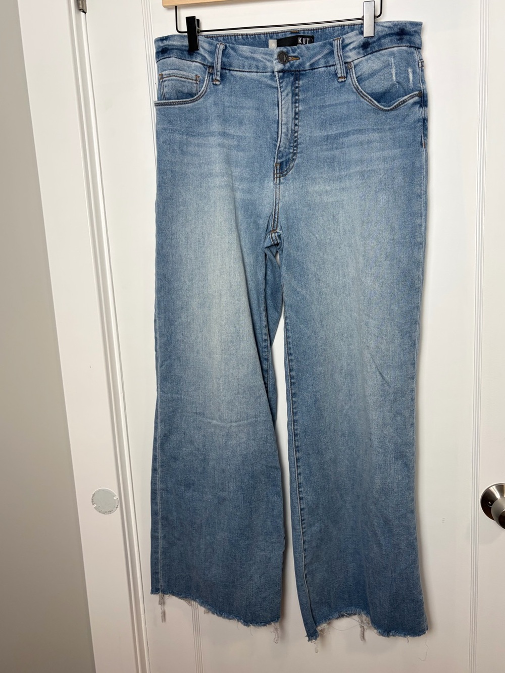 Kut from the Kloth Meg Wide Leg Jeans 12